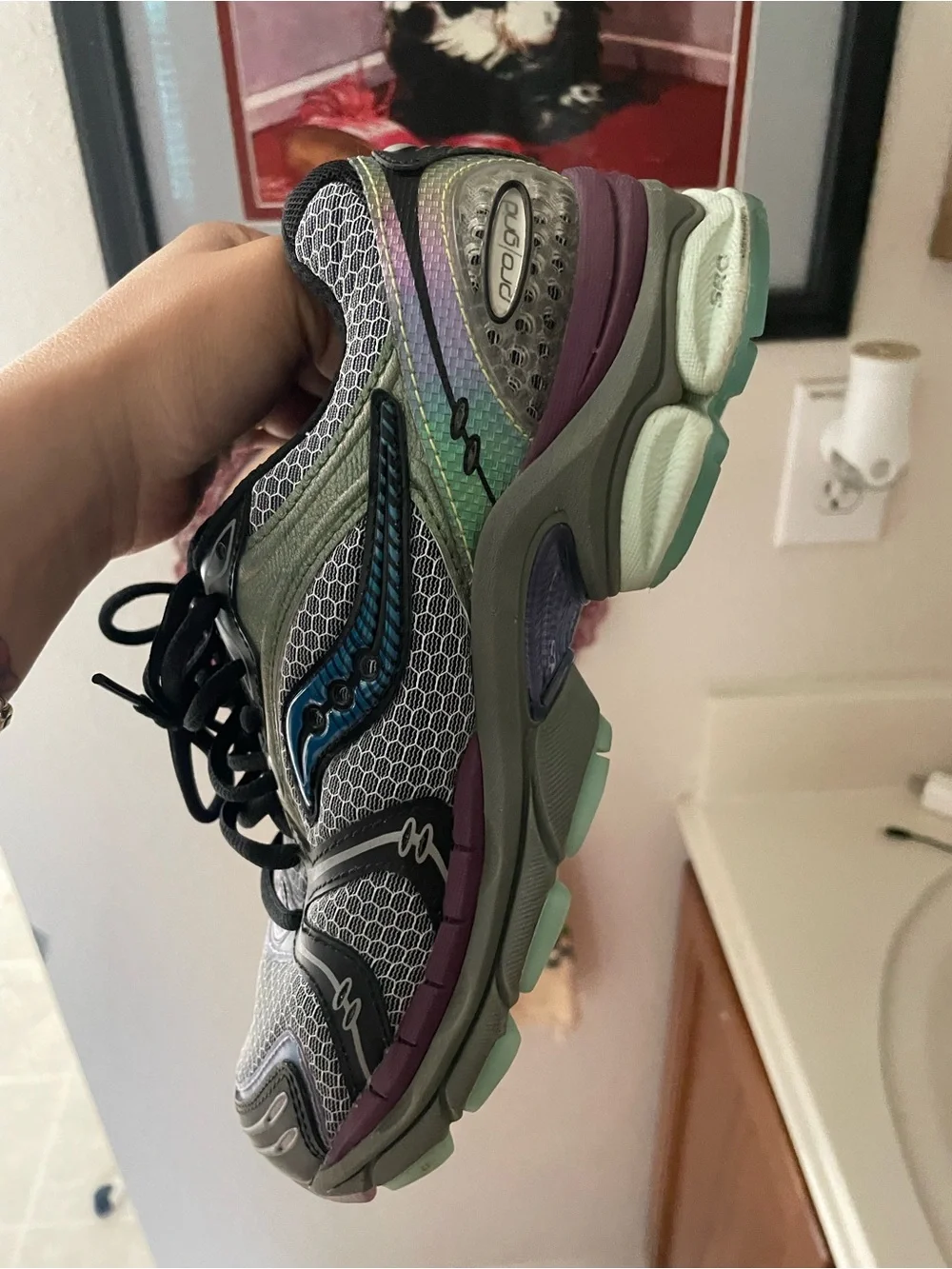 Saucony winter solstice sneakers